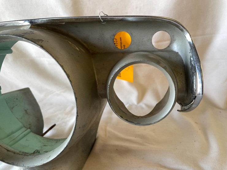 #5376-•-1957-chevrolet-bel-air-instrument-cluster-bezel-(las-cruces,-nm)-image-6