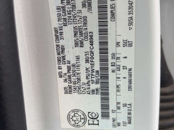 2016-ford-f150-image-19