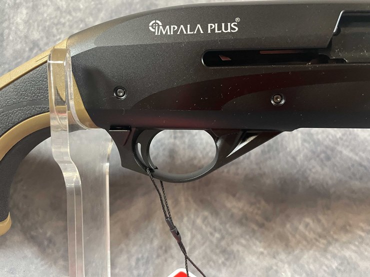 #10359-•-impala-plus-nero-desert-12-ga.-semi-auto-shotgun,-sn:-60-h23yt-0010063-image-17