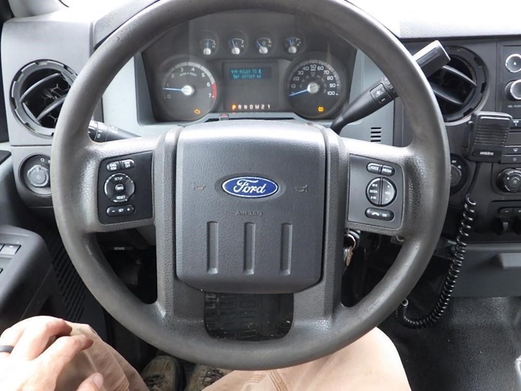 2011-ford-f350-image-31