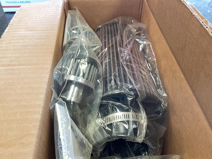 #5415-•-lot-of-newer-car-parts,-some-new-(las-cruces,-nm)-image-18