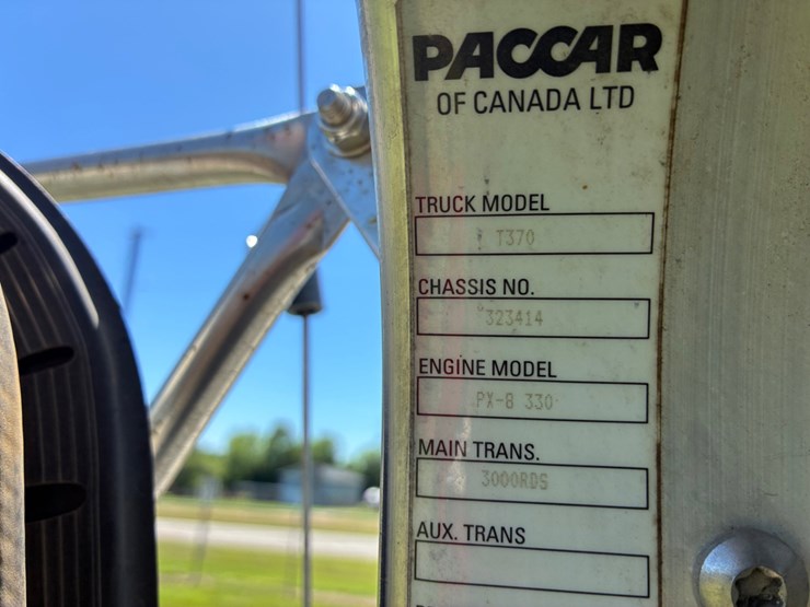 2012-kenworth-t370-image-17