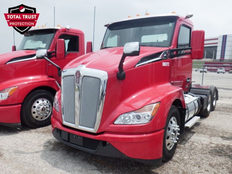 2023-kenworth-t680-image-1