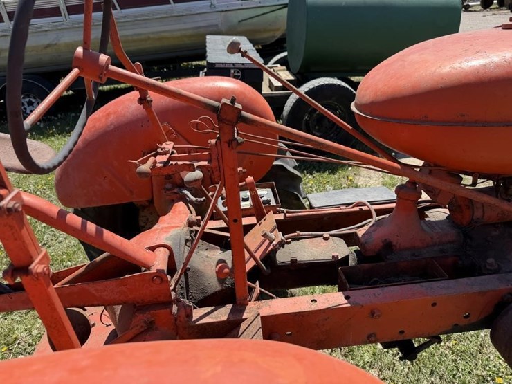 allis-chalmers-wc-tractor---as-is-image-7