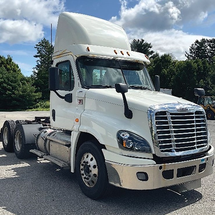 2018 FREIGHTLINER CASCADIA 125