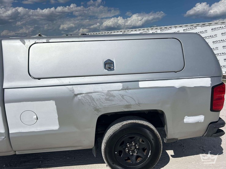 2015-chevrolet-silverado-1500-image-17