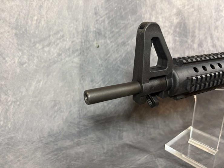 #10340-•-mossberg-715-tactical-22-lr-semi-auto-rifle,-sn:-elg3434270-image-9