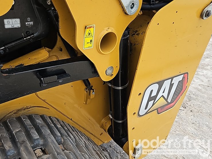 2025-caterpillar-255-image-21