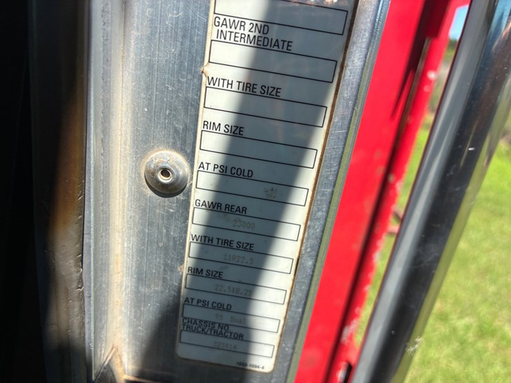 2012-kenworth-t370-image-21