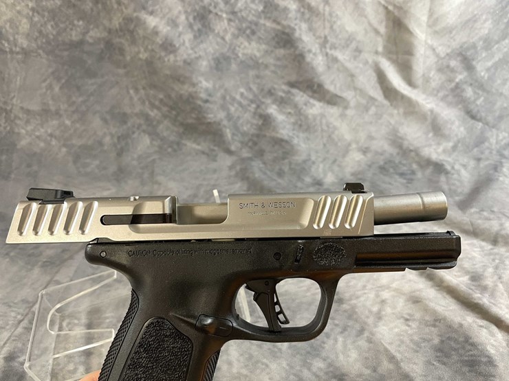 #10304-•-smith-&-wesson-sd9-2.0-9mm-luger-semi-auto-pistol,-sn:-ehj0726-image-17