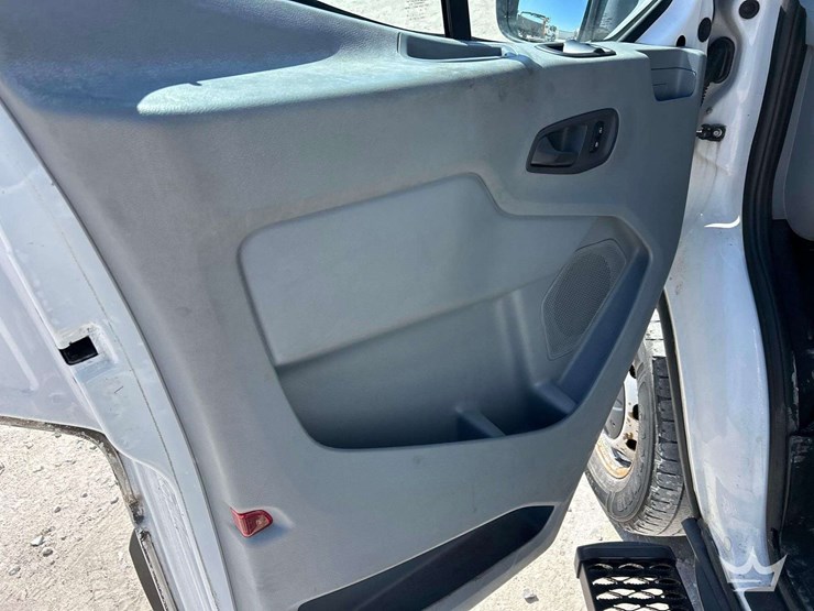 2018-ford-transit-image-11