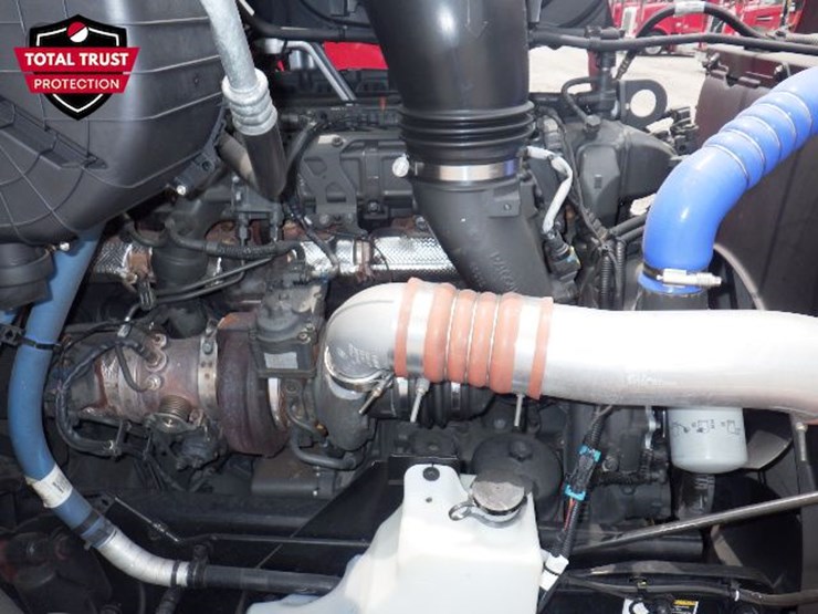 2023-kenworth-t680-image-24