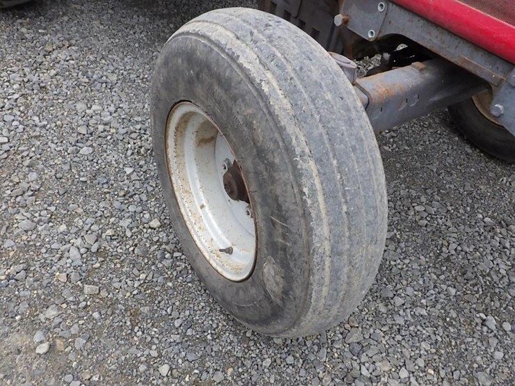 massey-ferguson-398-image-22