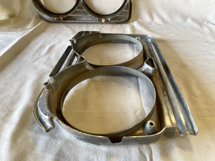 #5389-•-buick-skylark-gs-headlight-bezels-(las-cruces,-nm)-image-20