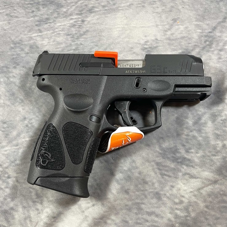 #10316 • Taurus G3C 9mm Luger Pistol, SN: AEK785311