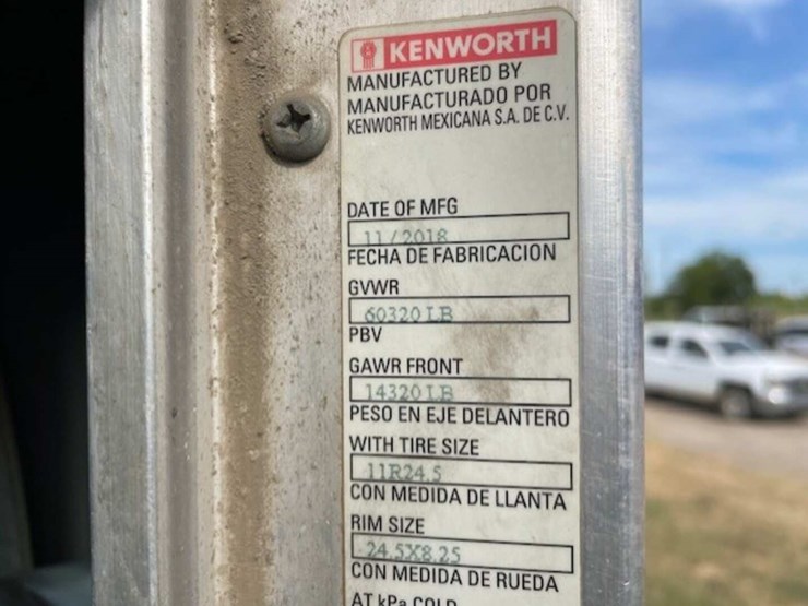 2019-kenworth-t800-image-8