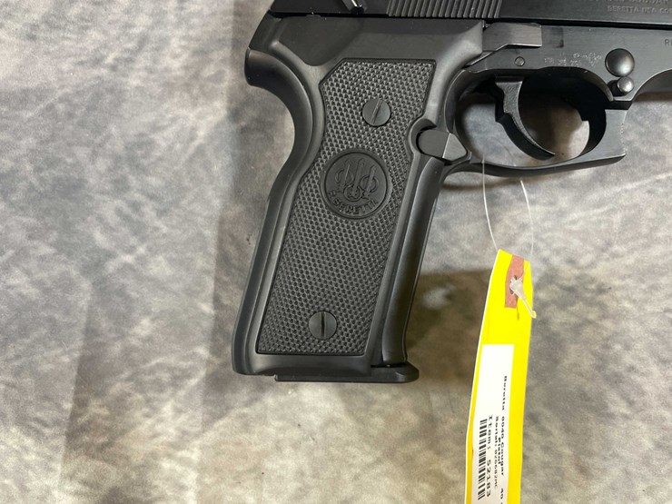 #10295-•-beretta-8040-cougar-40-s&w-pistol,-sn:-026682mc-image-5