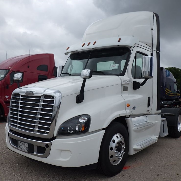 2018 FREIGHTLINER CASCADIA 125 EVOLUTION