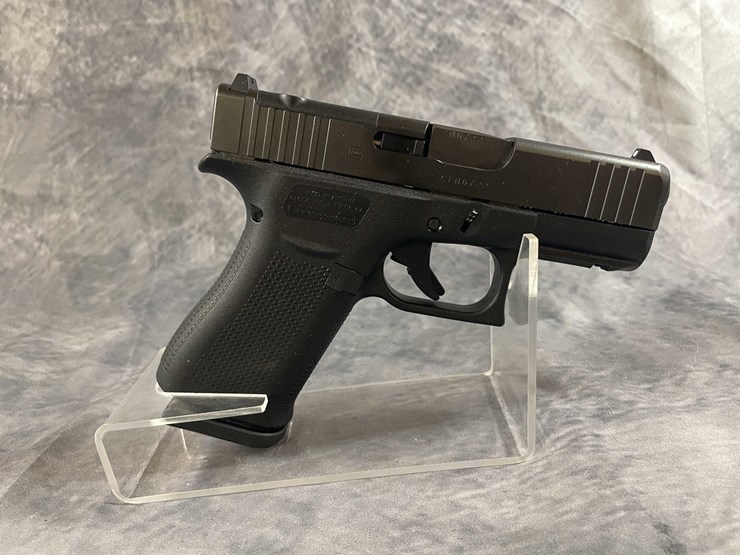 #10305-•-glock-43x-9mm-luger-pistol,-sn:-cfnd722-image-1