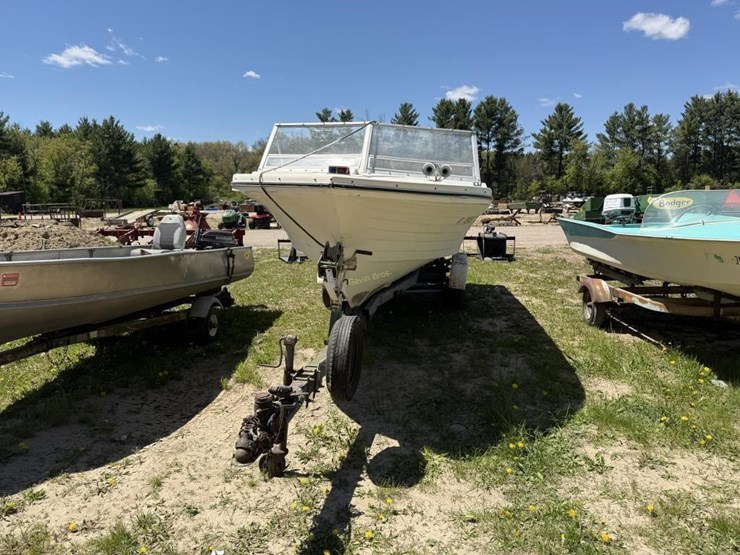 1970-steury-18'-run-about-boat-&-trailer-image-3