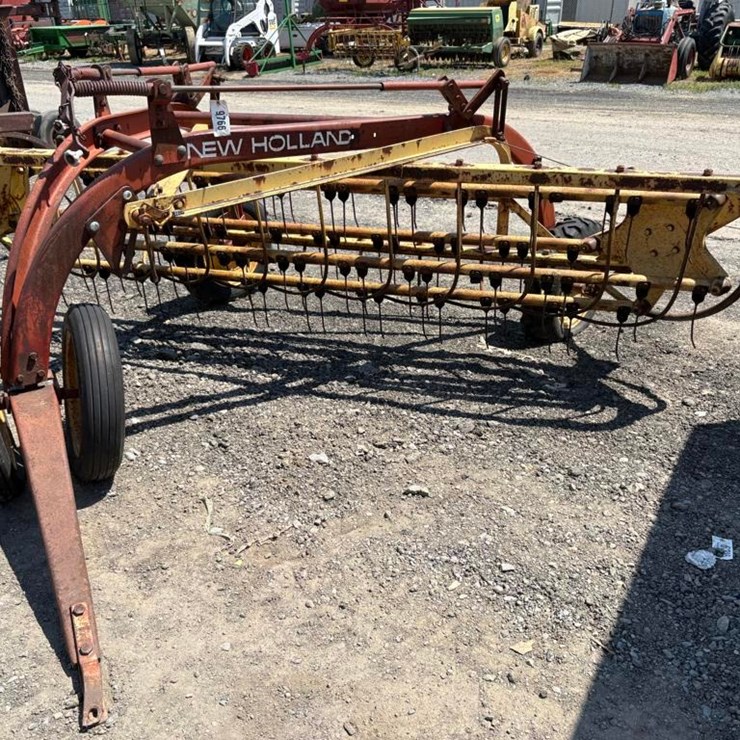 NEW HOLLAND 258
