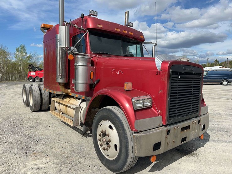 2000-freightliner-fld120-image-3