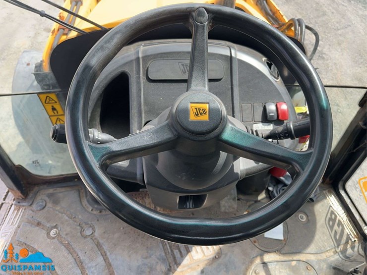 2013-jcb-3cx-image-24