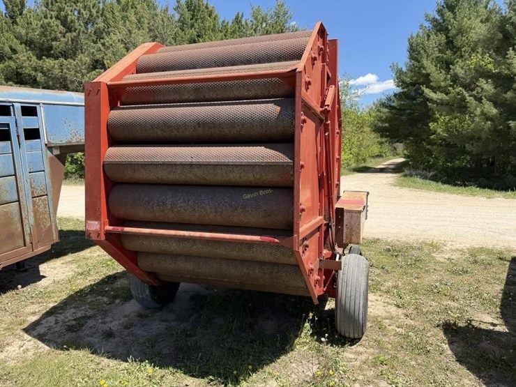 omc-roll-baler-595-round-baler-image-7