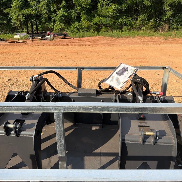 UNUSED LANDHONOR 72" SKID STEER ROCK GRAPPLE BUCKET