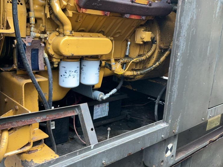 caterpillar-175-kw-image-6