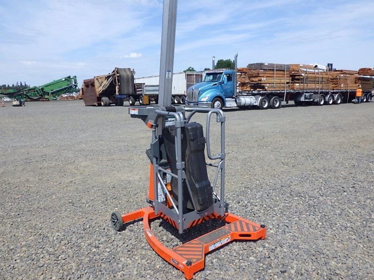 jlg-liftpod-image-2