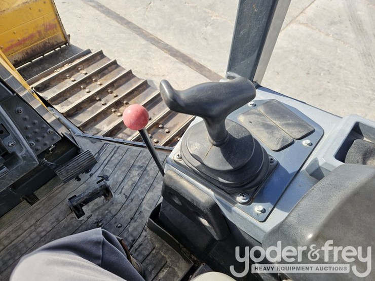 deere-450k-lgp-image-29