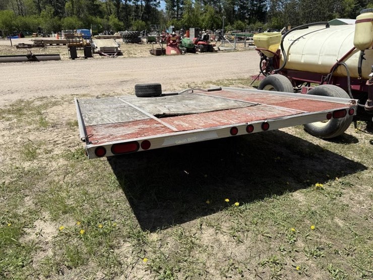100"-x-10'-sled-bed-snowmobile-trailer-image-3