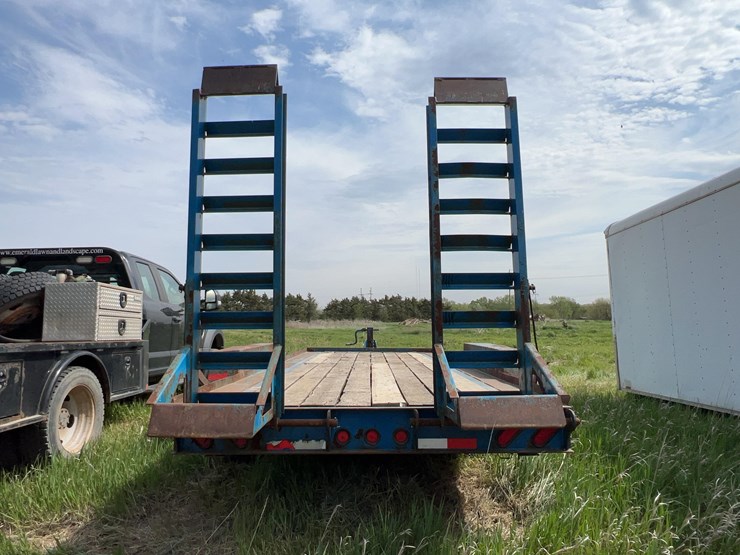 2016-towmaster-t16d-image-5