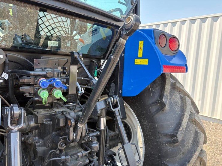 new-holland-workmaster-120-image-23