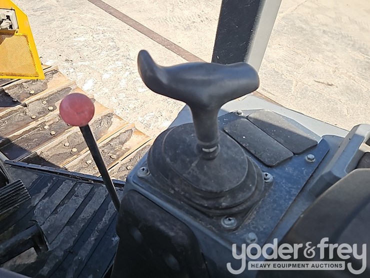 deere-450k-image-31