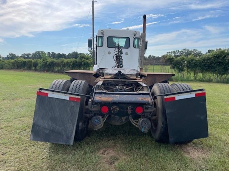 2019-kenworth-t800-image-5