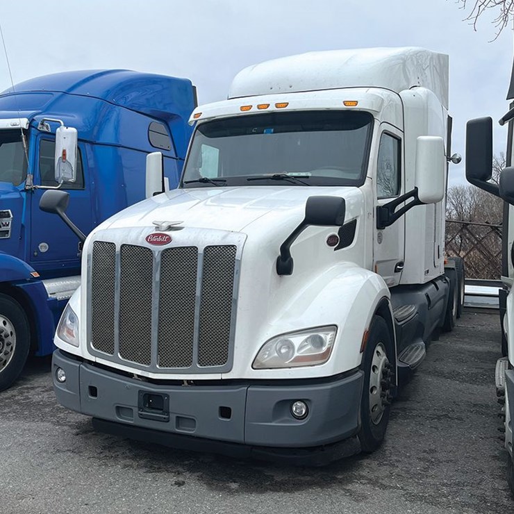 2016 PETERBILT 579