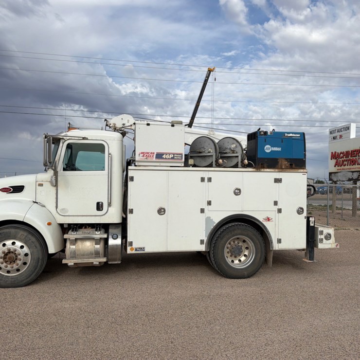 2016 PETERBILT 337
