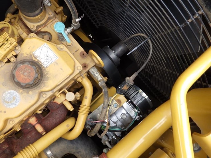 2019-caterpillar-335f-lcr-image-49