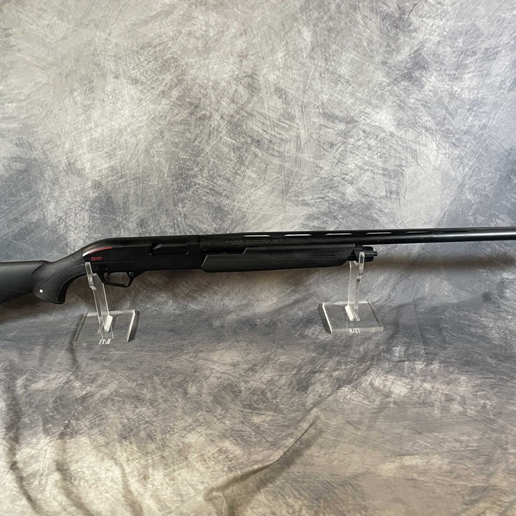 #10374 • Winchester SXP 12 Ga. Pump Action Shotgun, SN: TR6022-071241SP