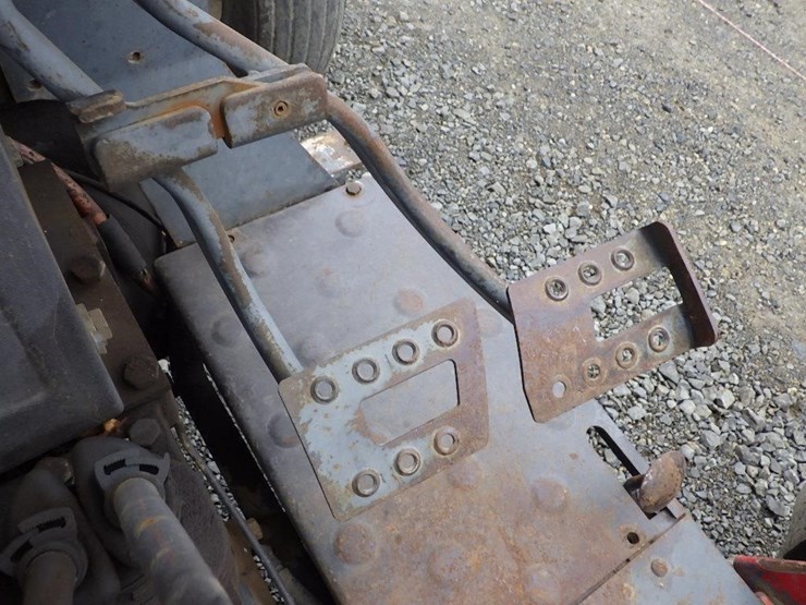 massey-ferguson-398-image-28