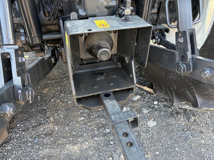 new-holland-workmaster-120-image-24