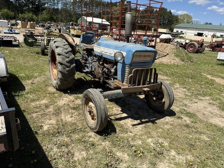 ford-4000-image-3