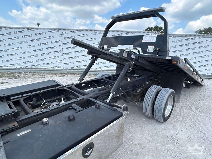 2022-ram-5500-chassis-20ft.-rollback-truck-image-12