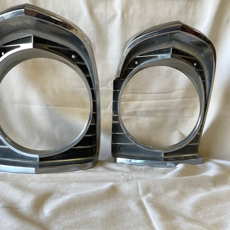 #5367 • Nova Headlight Bezels (Las Cruces, NM)