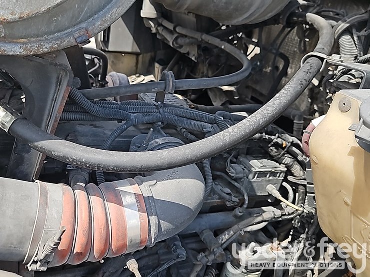 2005-kenworth-t800-image-22