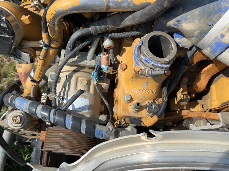 2008-caterpillar-c15-image-31