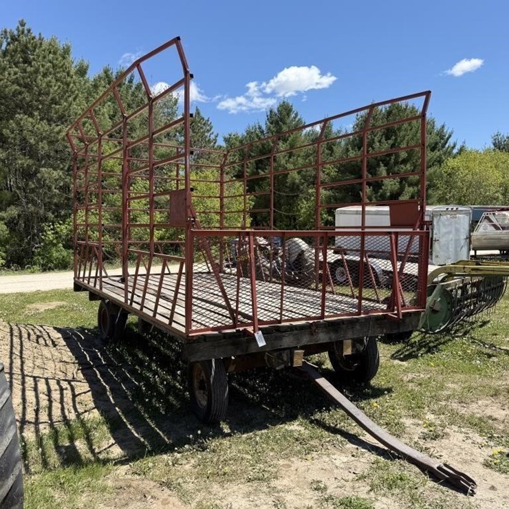 K & K 16' Hay Wagon