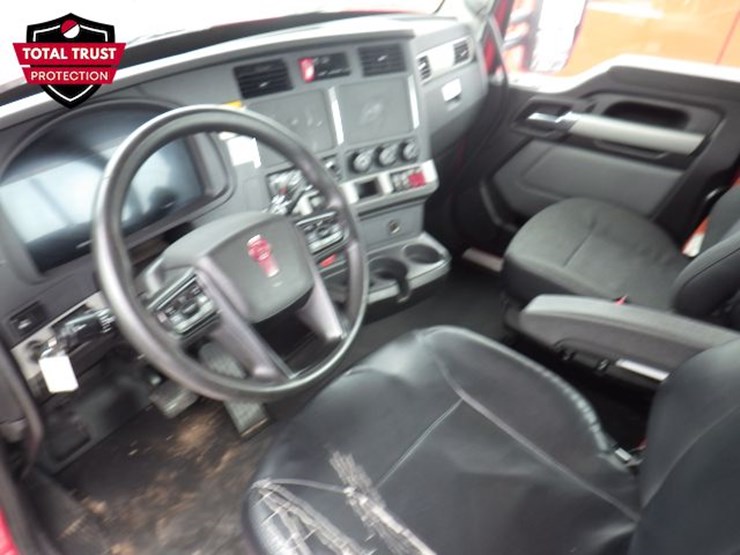 2023-kenworth-t680-image-15